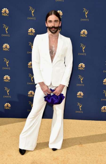 Jonathan Van Ness, vestido por The Row.