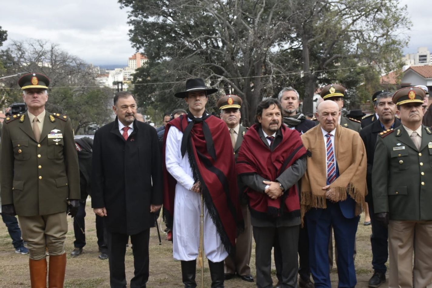 Sáenz Participó De Los Actos En Homenaje Al General Güemes Municipales Ahora Salta Noticias 3689